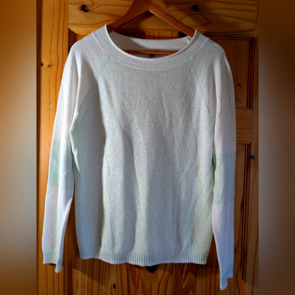 Talbots Brand New Thermolite Light Green/White Very Soft Sweater Size Medium NWT